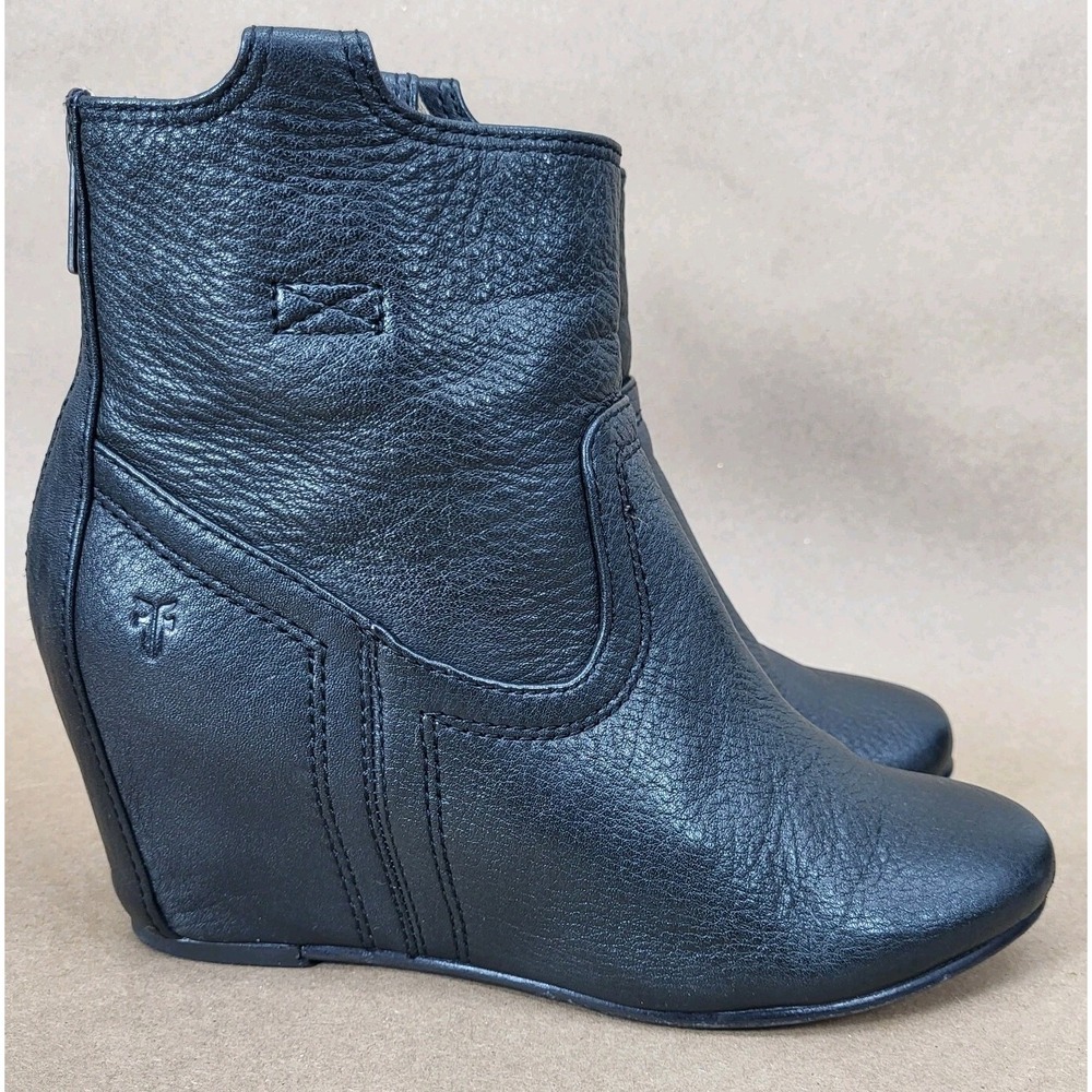Frye Carson Size 6 M Womens Black Leather Wedge Ankle Boots Hidden Heel.